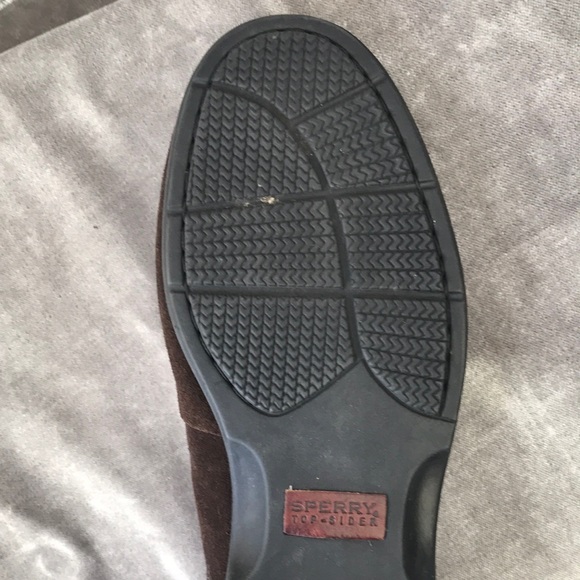 Coastal classy!Sperry Top Siders Size 10 olive-y brown color - Picture 7 of 15